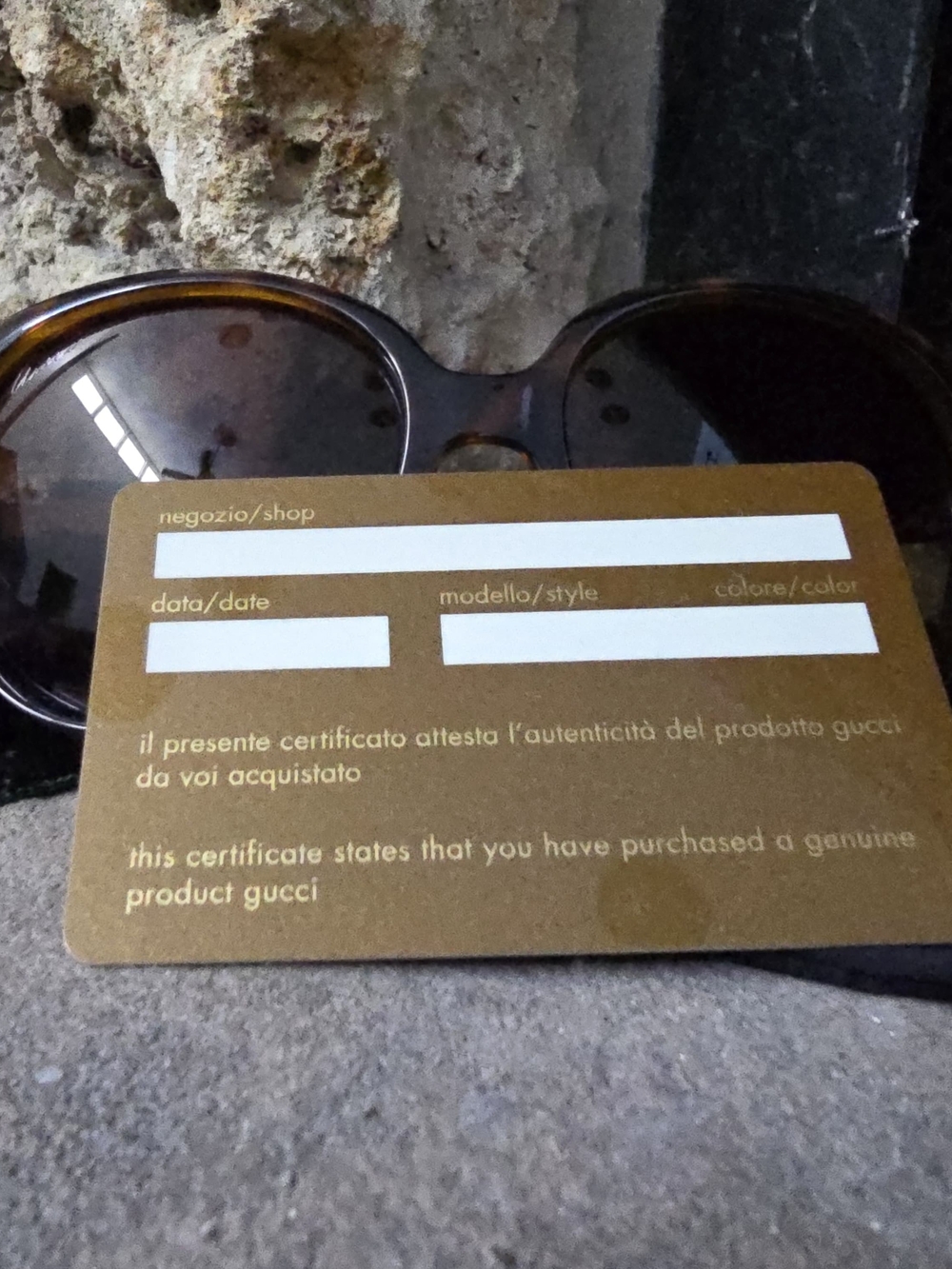 Gucci Oversized Round Sunglasses in Tortoiseshell and Dark Lenses - Picture 2 of 9